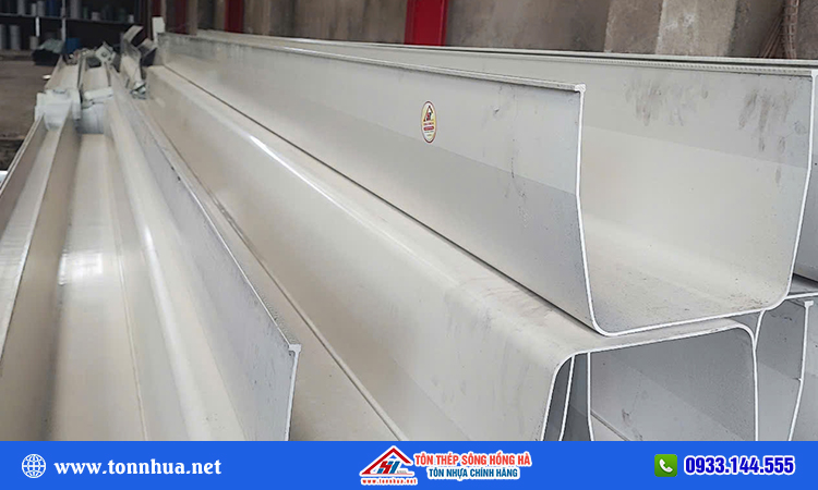 Máng xối vuông 330