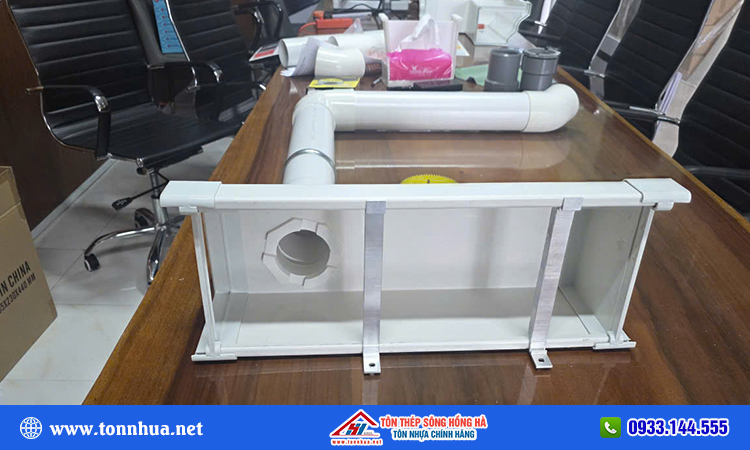 Máng xối nhựa 245