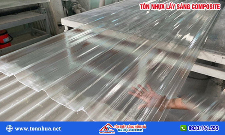 Tôn nhựa lấy sáng composite