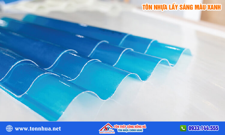 Tôn nhựa lấy sáng màu xanh 